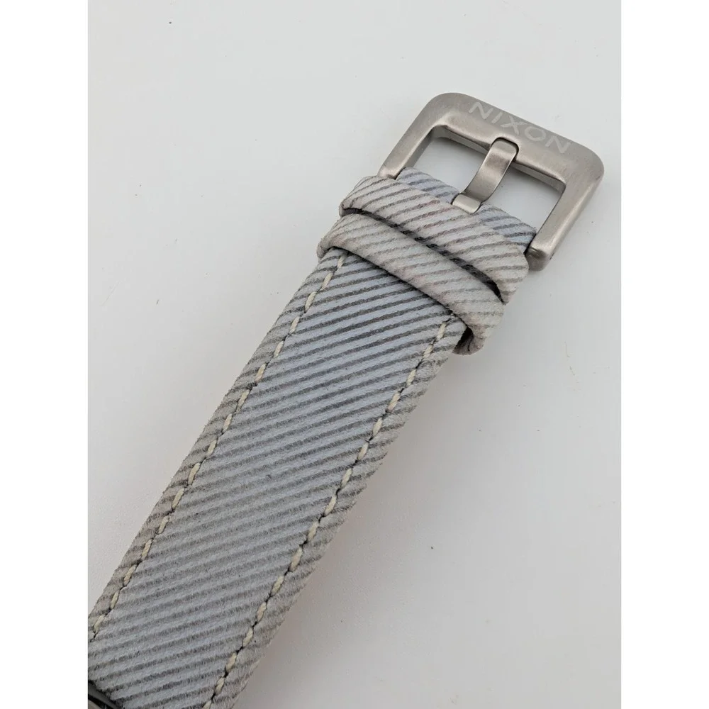 NIXON Elemantary‎ The Wit Watch Women 39mm Case Gray Leather Band- New Battery